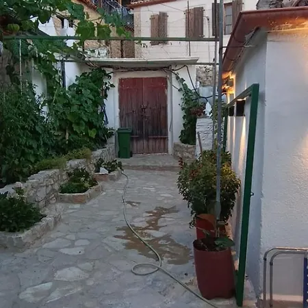 شقة Hilltop Haven Vuno