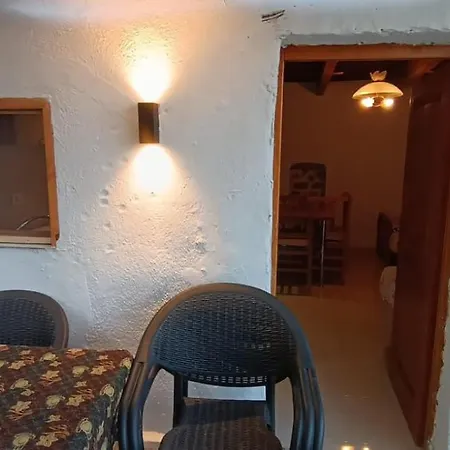 Hilltop Haven Apartment *